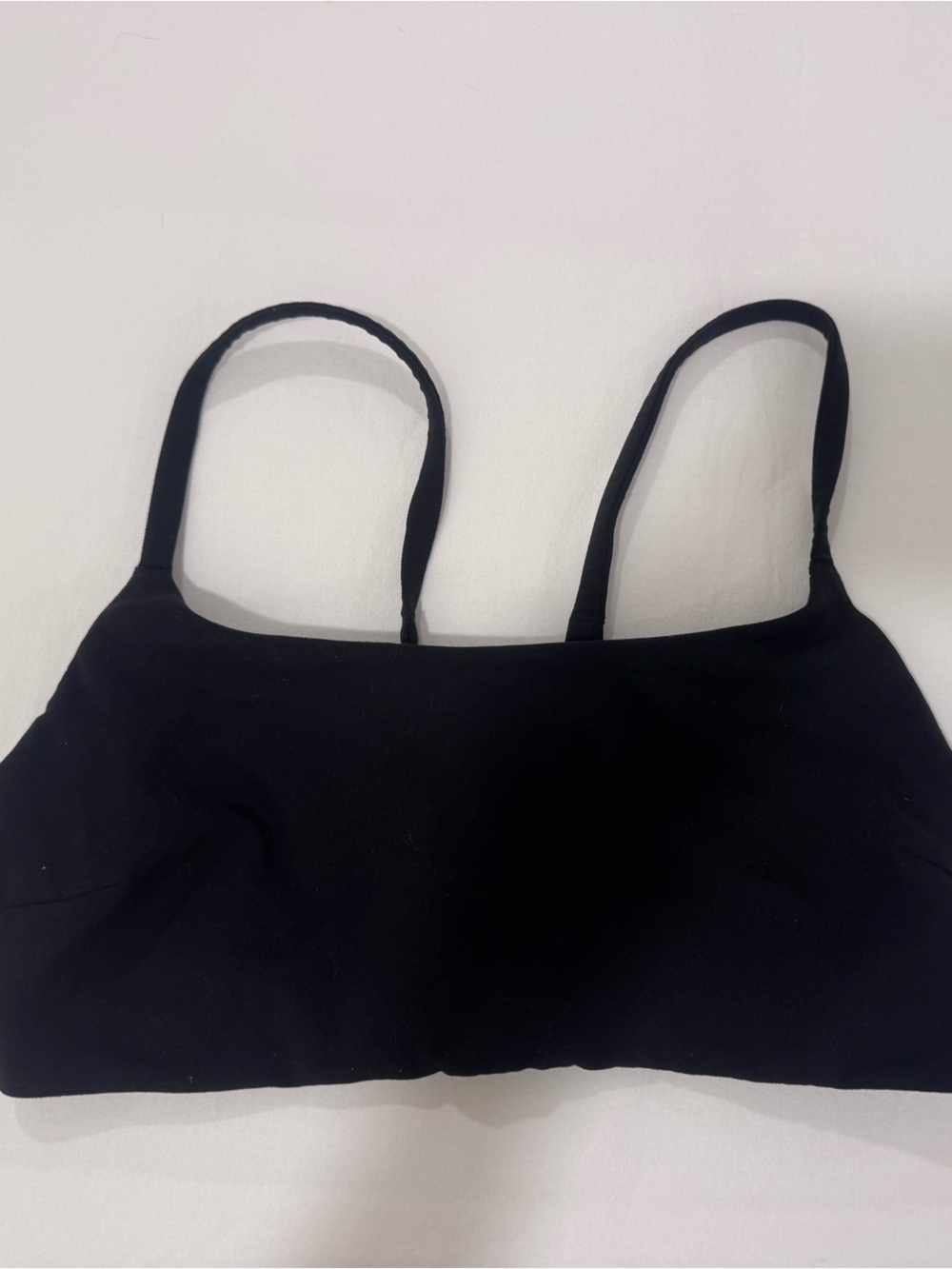 Black lululemon wunder train sports bra